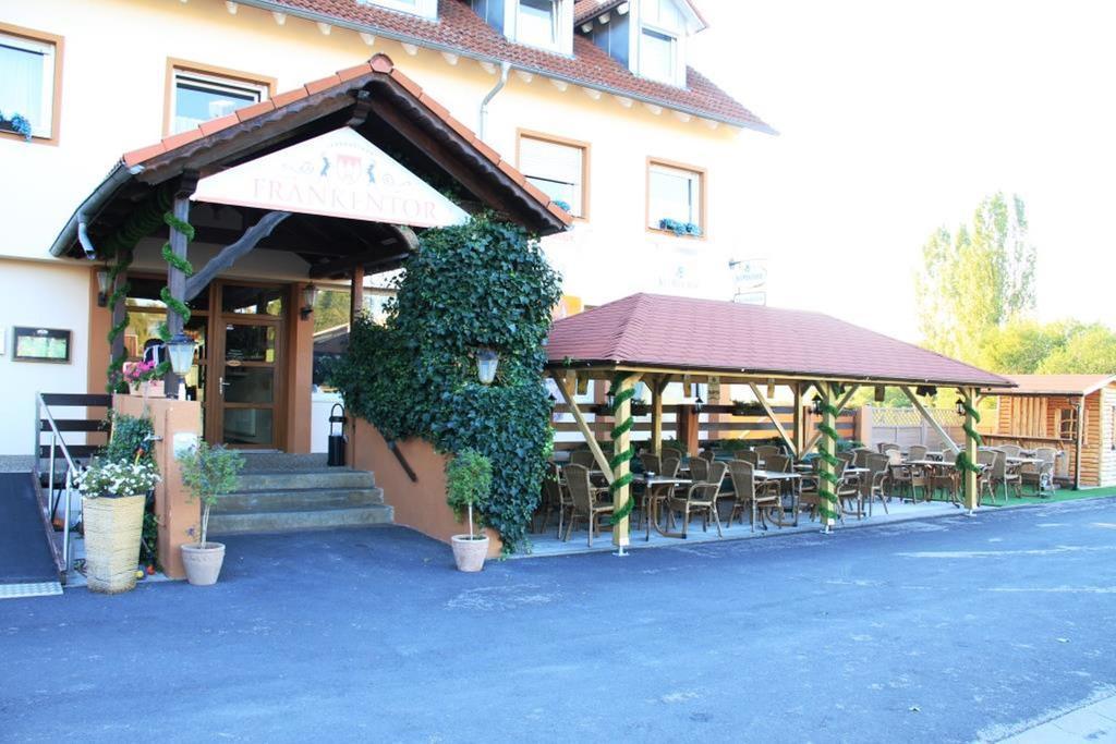Landgasthof Frankentor Wasserlosen Luaran gambar