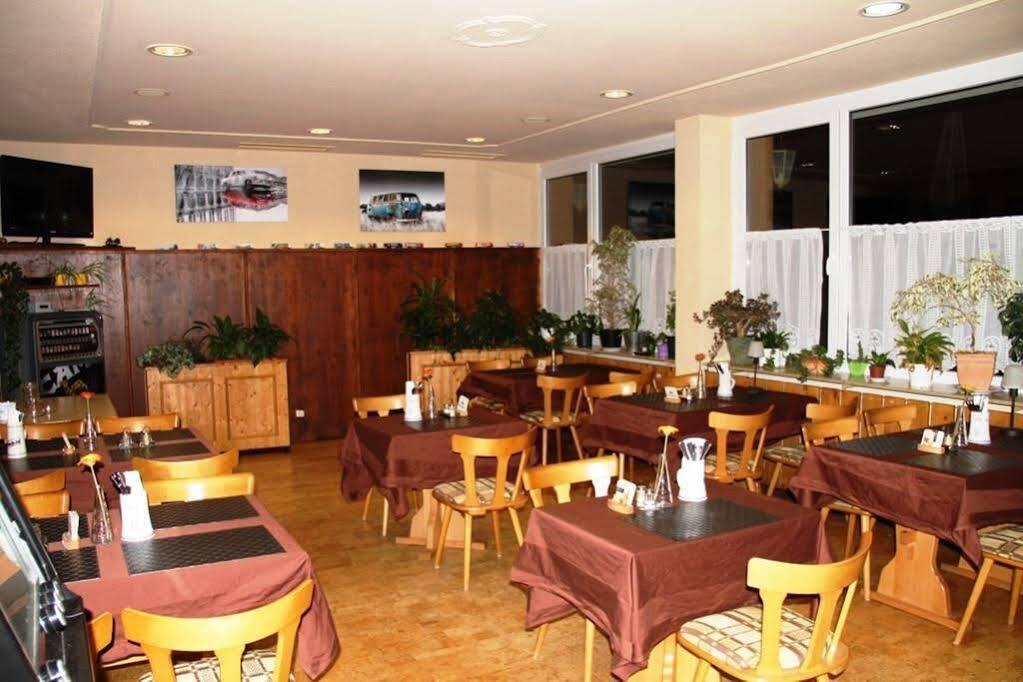 Landgasthof Frankentor Wasserlosen Luaran gambar